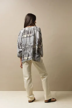 One Hundred Stars Ancient Columns Charcoal Kimono|Women Short Kimonos