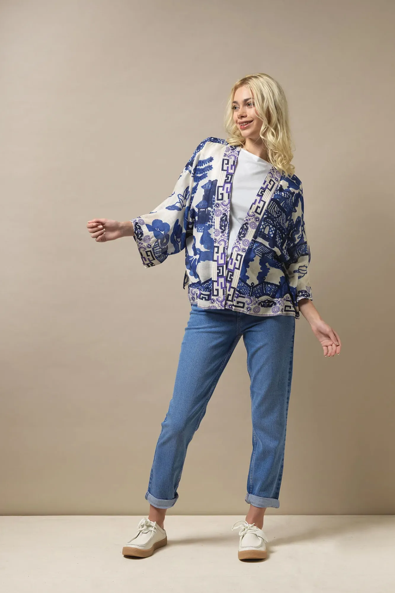 One Hundred Stars Giant Willow Blue Kimono|Women Short Kimonos