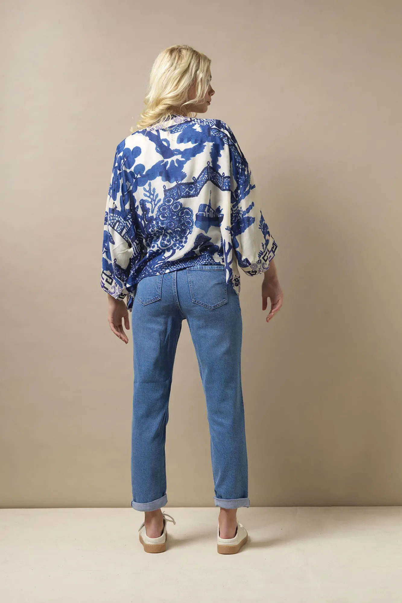 One Hundred Stars Giant Willow Blue Kimono|Women Short Kimonos