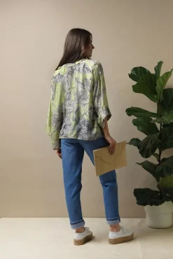 One Hundred Stars Kew Etched Floral Fern Kimono|Women Short Kimonos