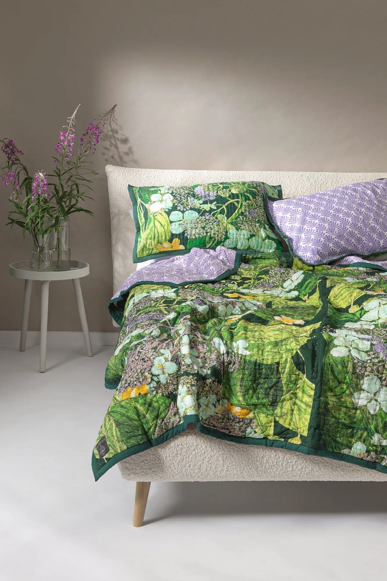 One Hundred Stars Kew Hydrangea Lime Bedspread| Bedspreads & Pillow Shams