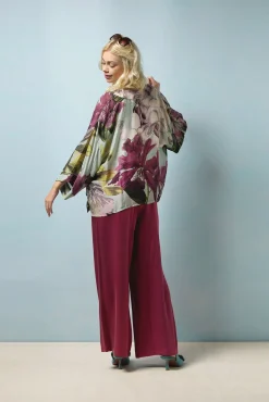 One Hundred Stars Kew Protea Duck Egg Kimono|Women Short Kimonos