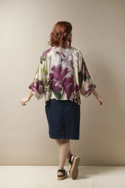 One Hundred Stars Kew Protea Stone Kimono|Women Short Kimonos