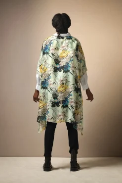 One Hundred Stars Lily Throwover|Women Throwovers