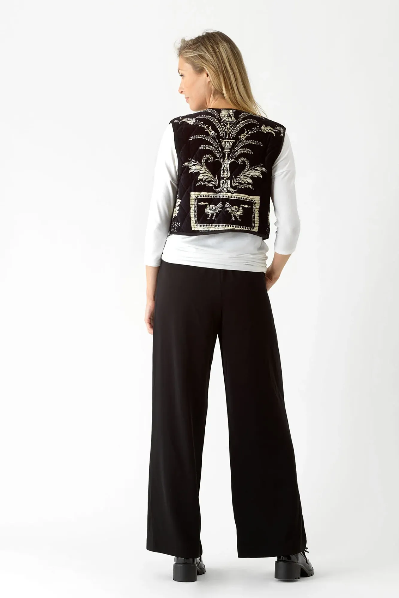 One Hundred Stars Vintage Damask Black Gilet|Women Velvet Coats