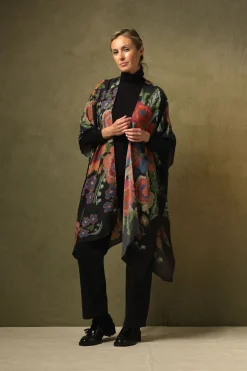 One Hundred Stars Woven Flower Black Wool Throwover|Women Wool Throwovers