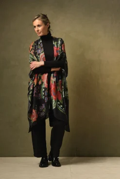 One Hundred Stars Woven Flower Black Wool Throwover|Women Wool Throwovers